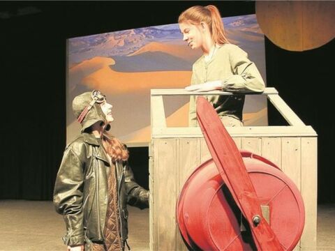 Eines der meistgelesenen Bücher der Welt, „Der kleine Prinz“, kommt als Musicalauf die Bühne des Waltroper Gymnasiums. Eine Liveband und Tänzer sind auch dabei.