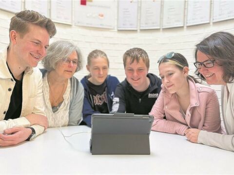 „ChatGPT“ ist ein Dauerthema, auch an den Waltroper Schulen. Kinder sind oft informierter als ihre Eltern. Lehrer und Schüler sprechen über Vor- und Nachteile.